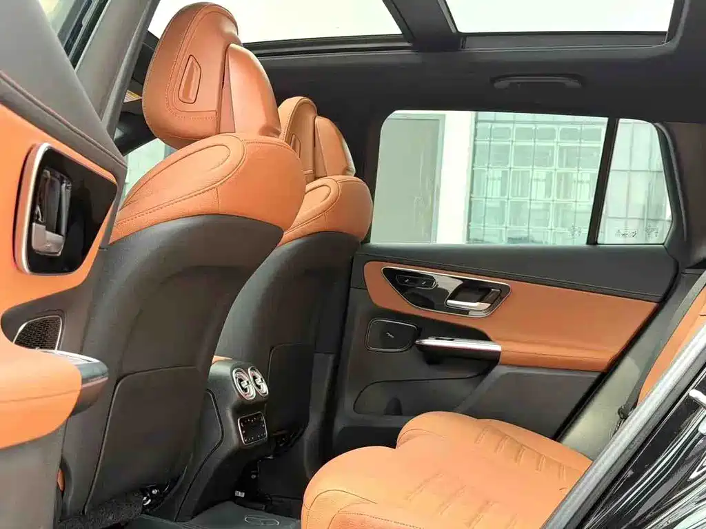 Mercedes-Benz GLC 2025 — фото 14