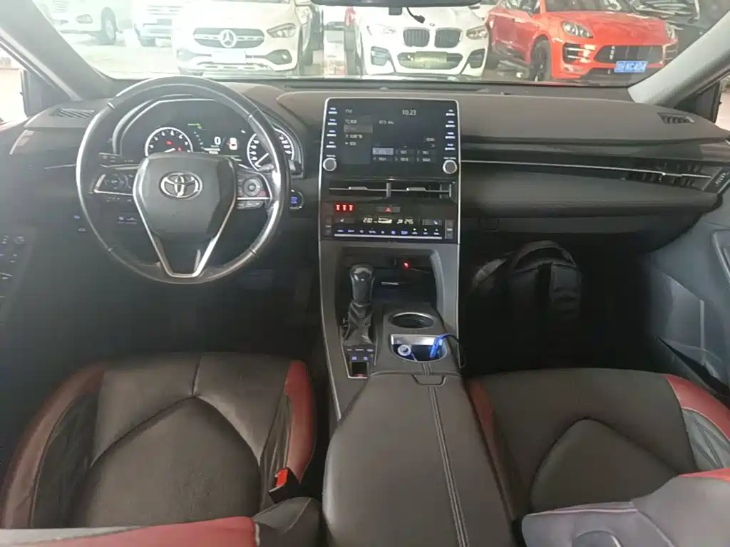 Toyota Avalon 2020 — фото 10