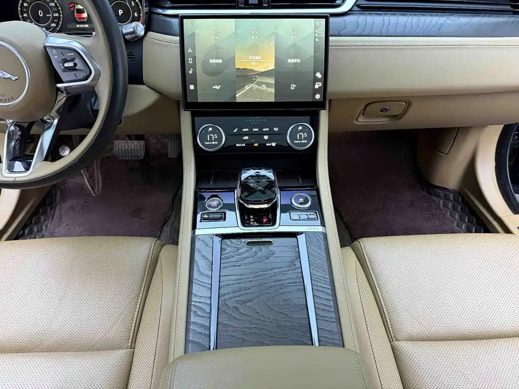 Jaguar XFL 2022 — фото 13