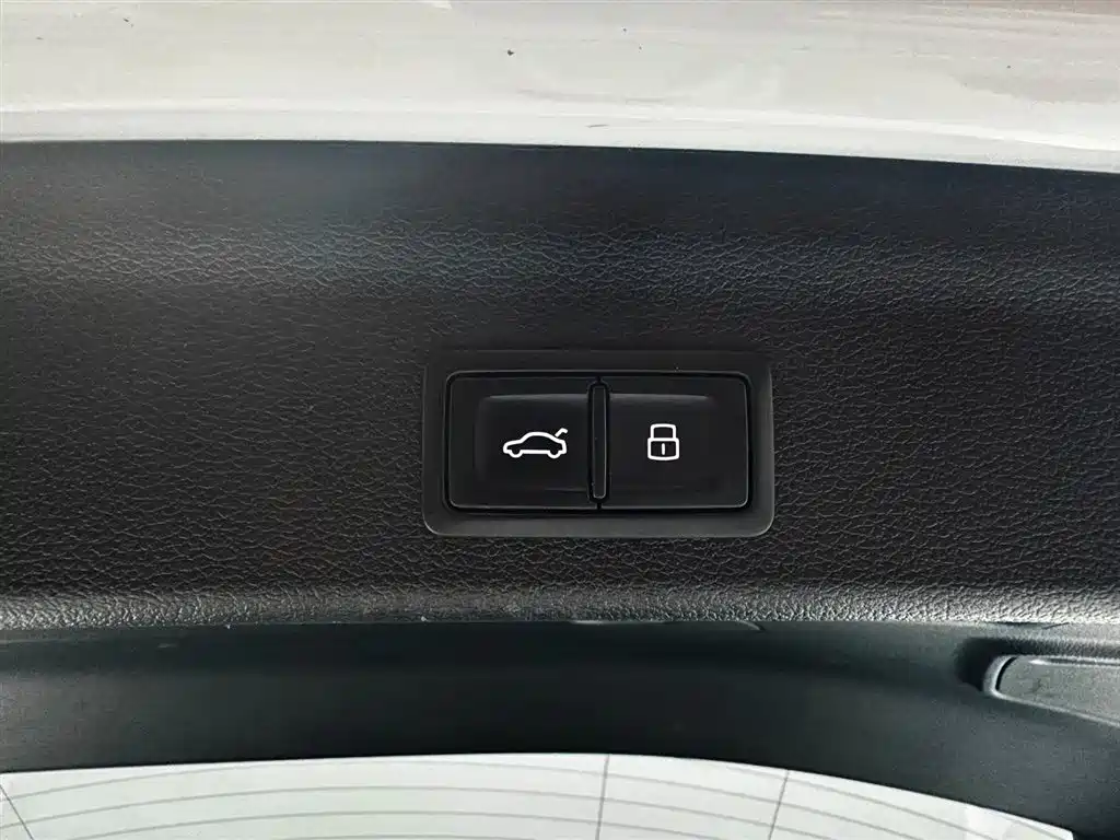 Audi Q3 2022 — фото 18