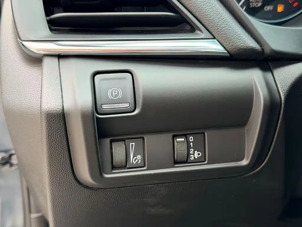 Cadillac CT4 2021 — фото 15
