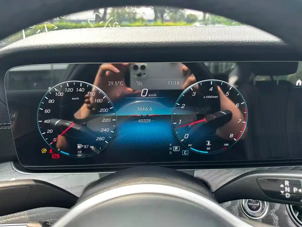 Mercedes-Benz CLS 2021 — фото 20
