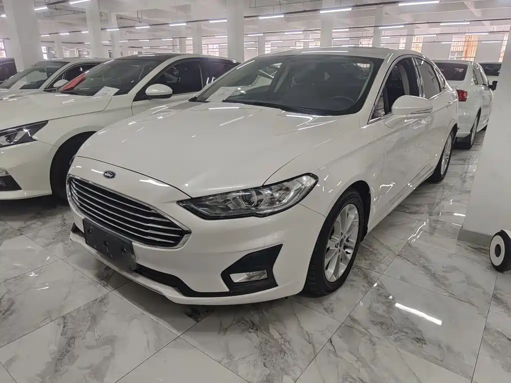 Ford Mondeo 2020 — фото 1