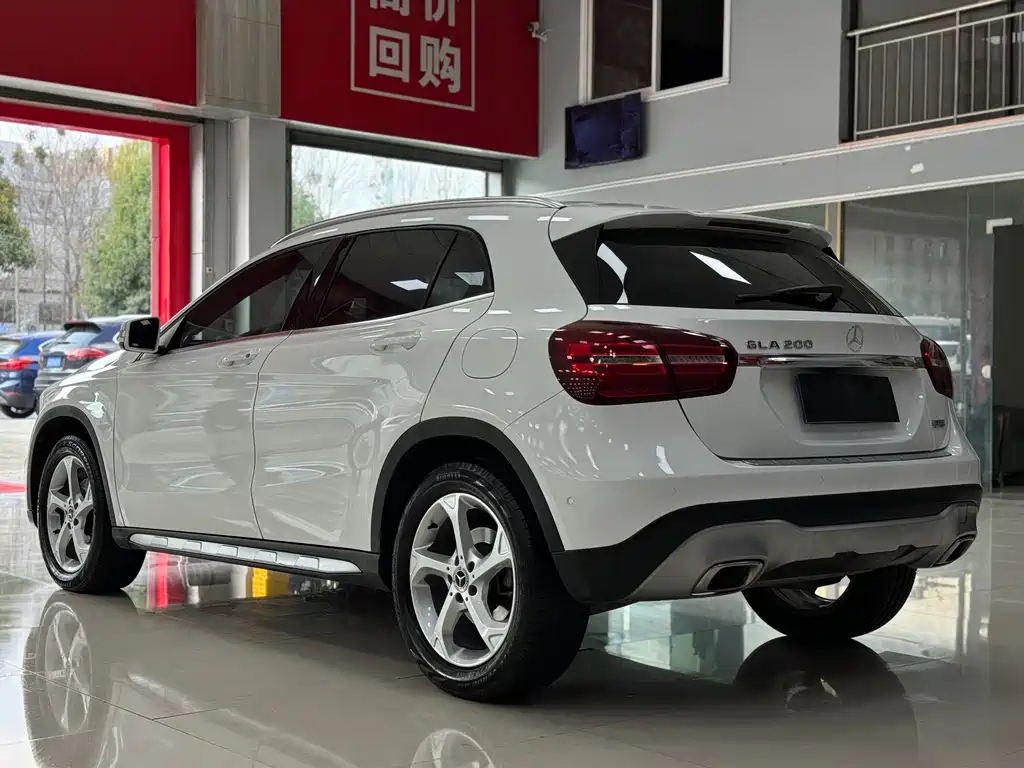 Mercedes-Benz GLA 2018 — фото 4