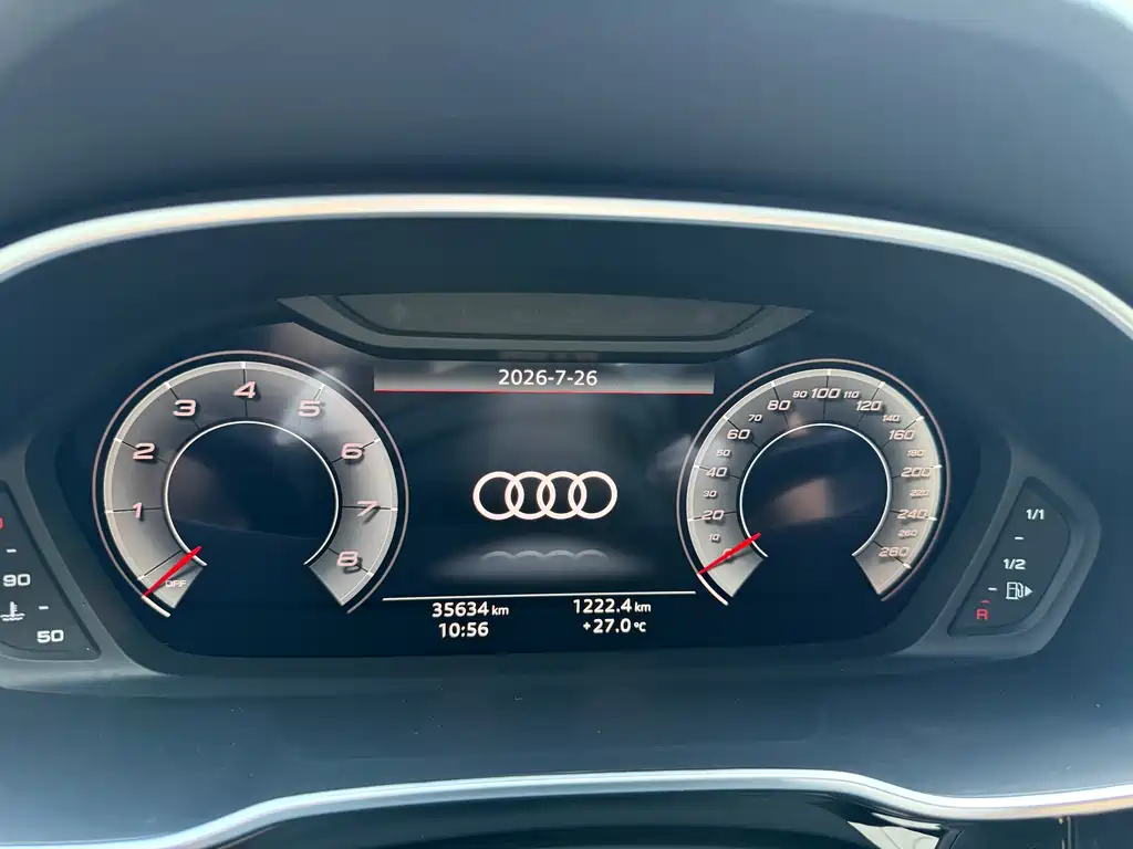 Audi Q3 2023 — фото 27