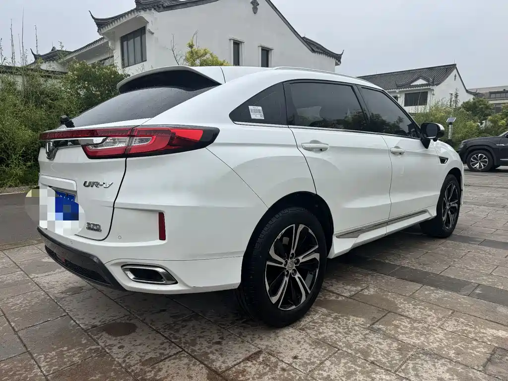 Honda UR-V 2017 — фото 10
