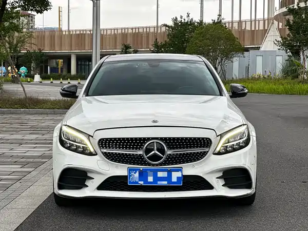 Mercedes-Benz C-Class 2021