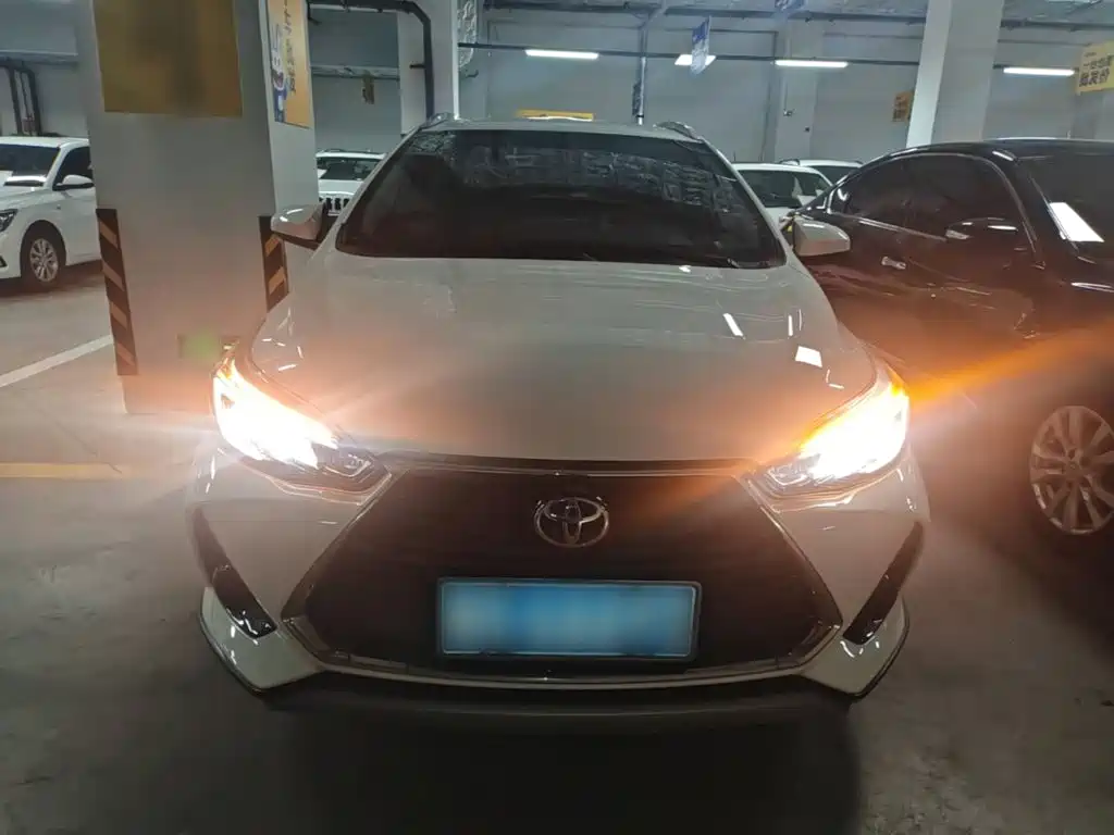 Toyota Yaris L 2022