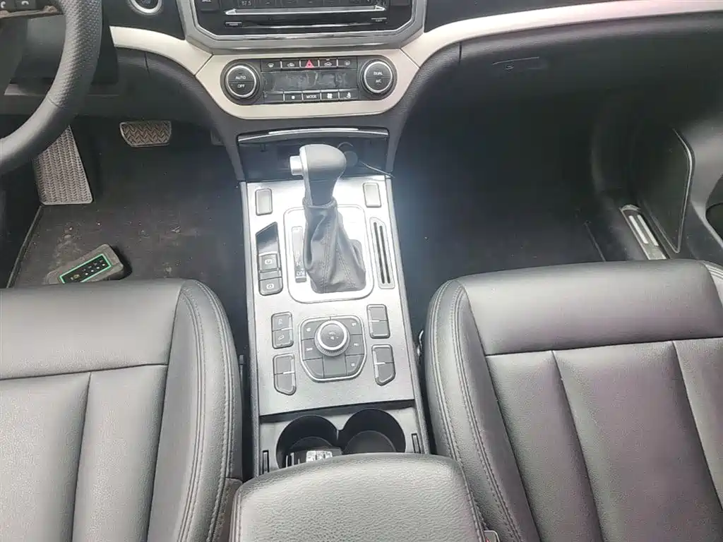 Haval H6 Coupe 2017 — фото 14
