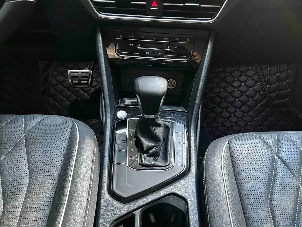 Volkswagen Tiguan L 2022