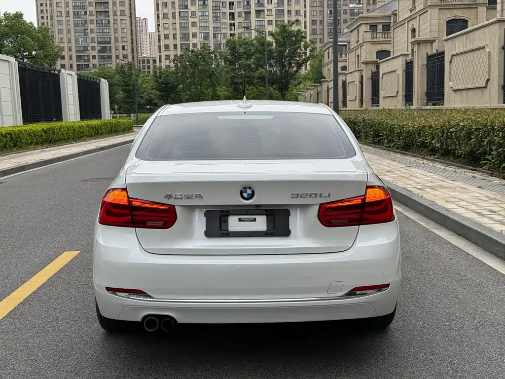 BMW 3 Series 2017