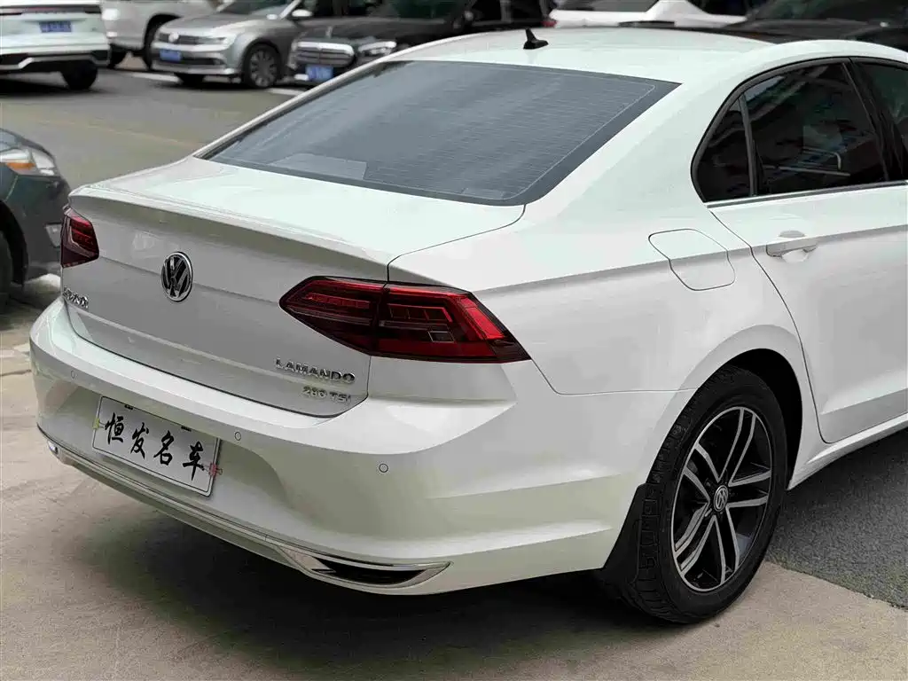 Volkswagen Lamando 2019 — фото 12