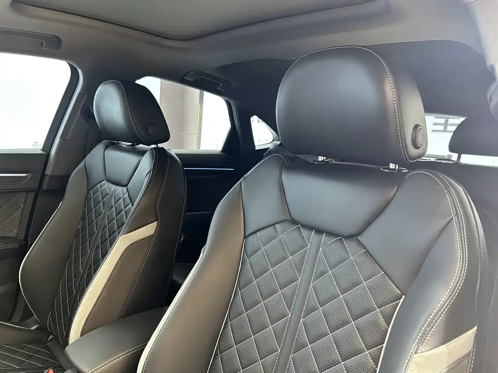 Audi Q3 Sportback 2024 — фото 11