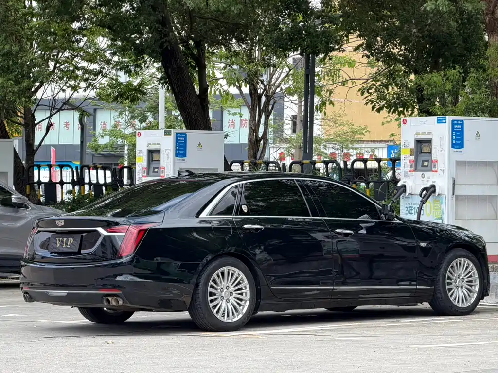Cadillac CT6 2018 — фото 15
