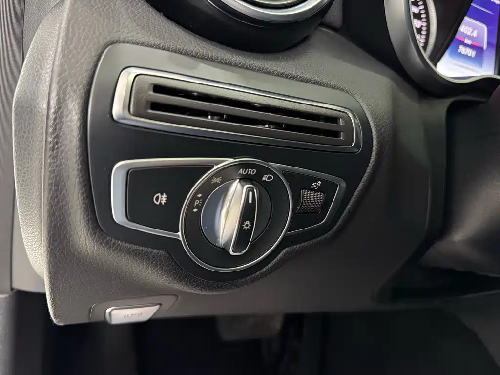 Mercedes-Benz C-Class 2018 — фото 8