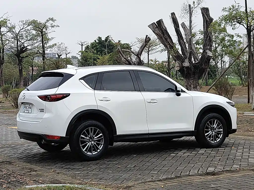 Mazda CX-5 2018 — фото 8