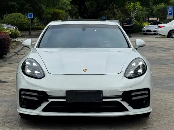 Porsche Panamera 2014