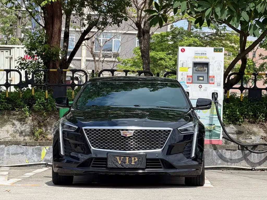 Cadillac CT6 2018 — фото 11