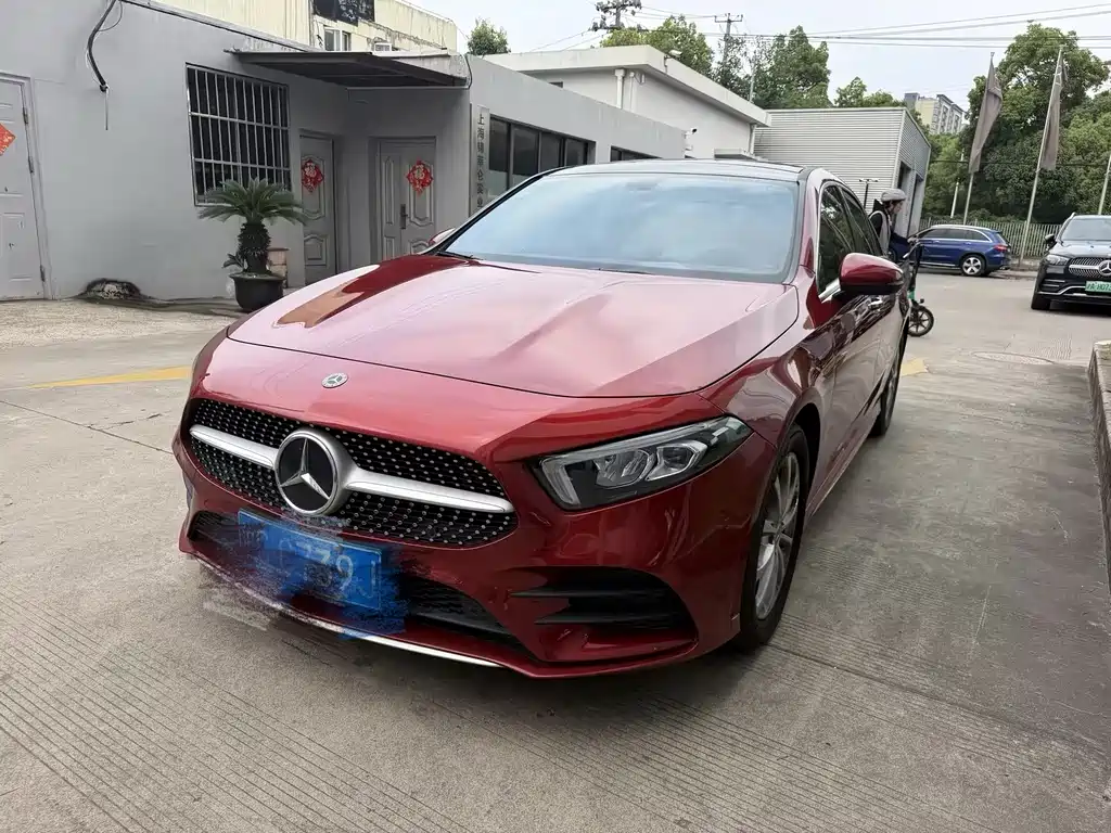 Mercedes-Benz A-Class 2019 — фото 1