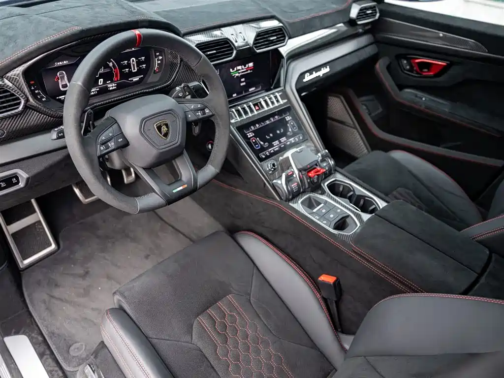 Lamborghini Urus 2023 — фото 10