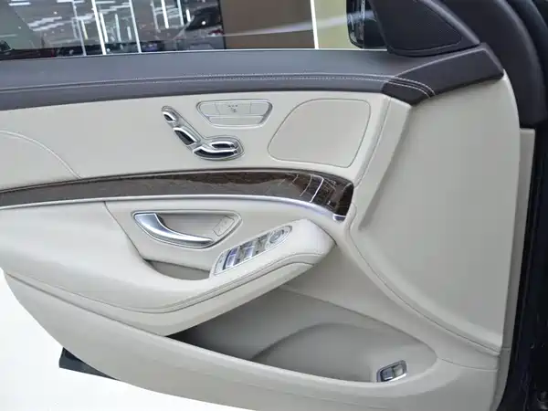 Mercedes-Benz S-Class 2016