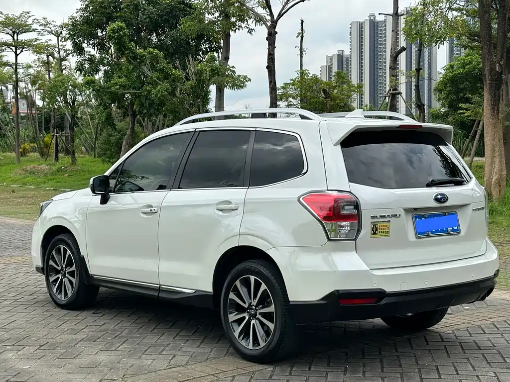 Subaru Forester 2017 — фото 5