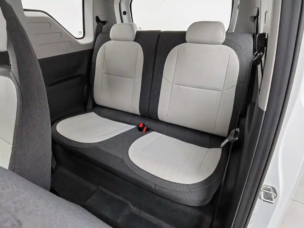 Geely Galaxy Panda 2025 — фото 15