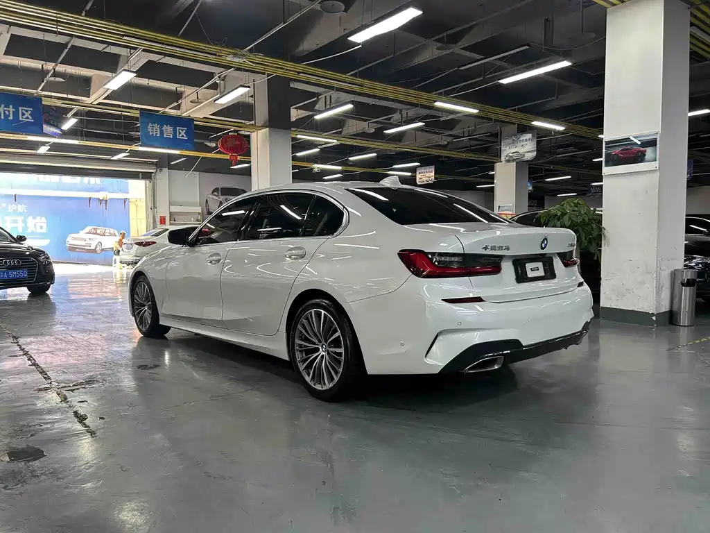 BMW 3 Series 2020 — фото 10