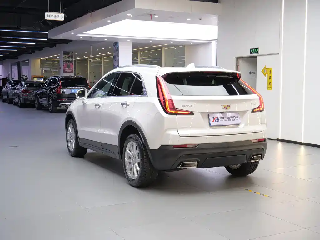 Cadillac XT4 2018 — фото 4