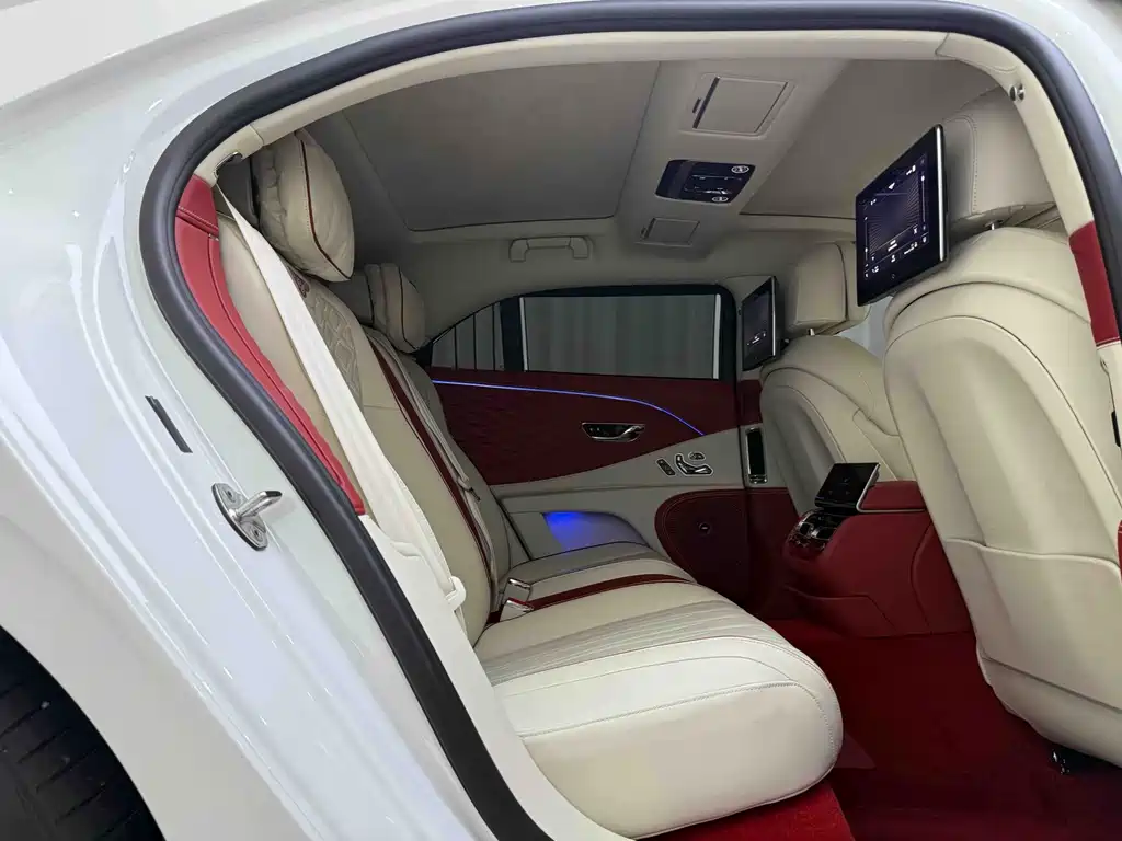 Bentley Flying Spur 2022 — фото 10