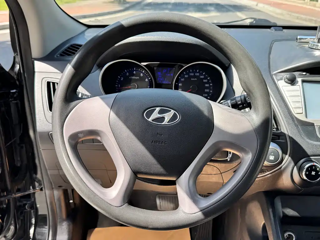 Hyundai ix35 2016 — фото 13