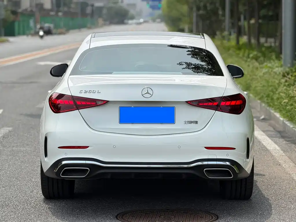Mercedes-Benz C-Class 2025