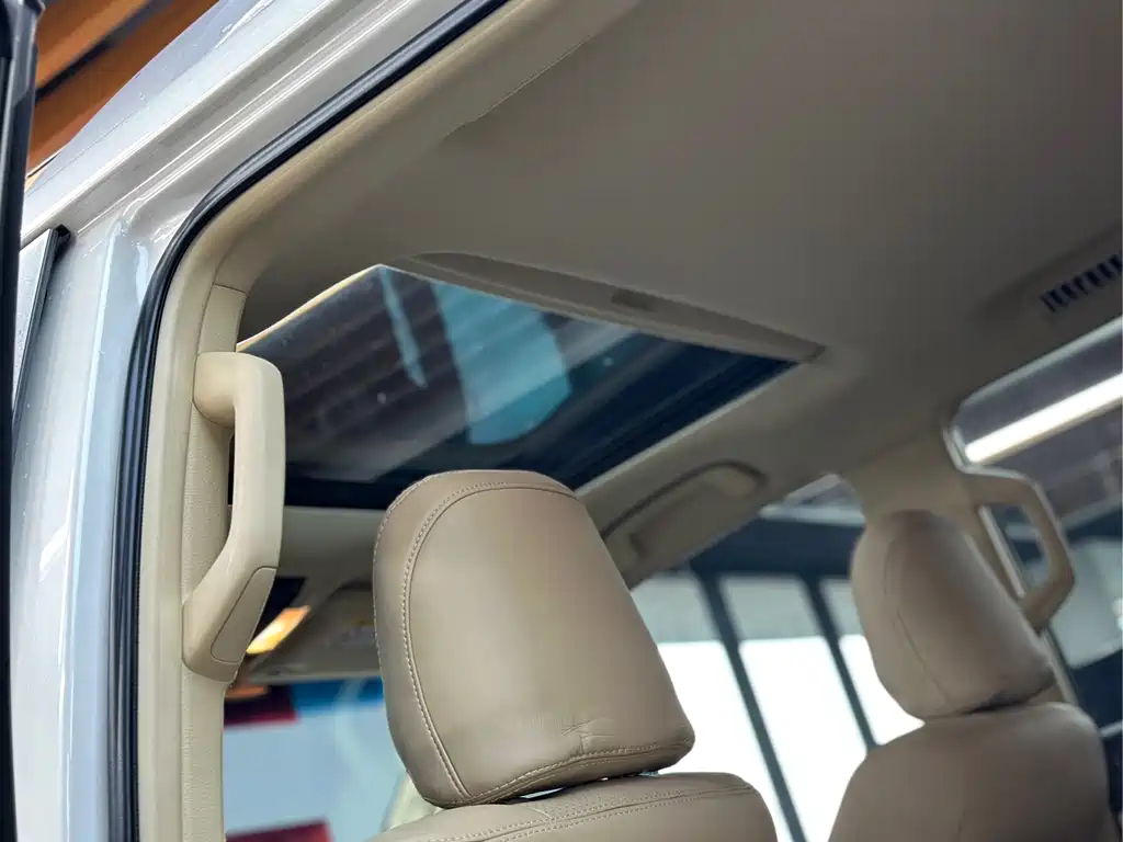 Toyota Prado 2017 — фото 19