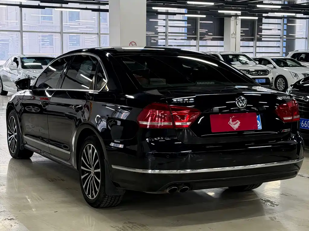 Volkswagen Passat 2015 — фото 7