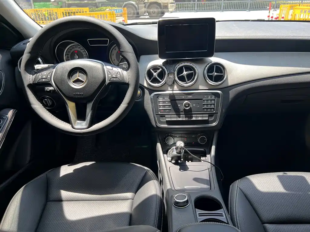 Mercedes-Benz GLA 2016 — фото 11