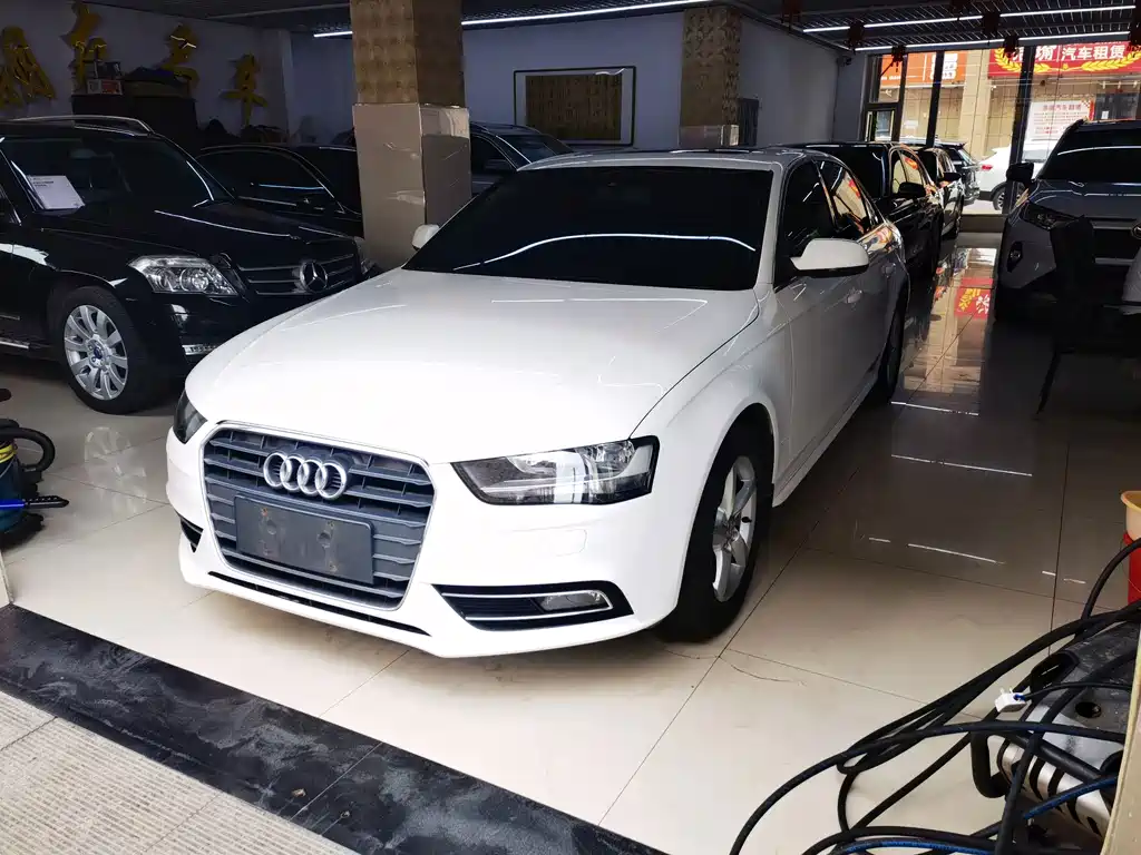 Audi A4L 2014