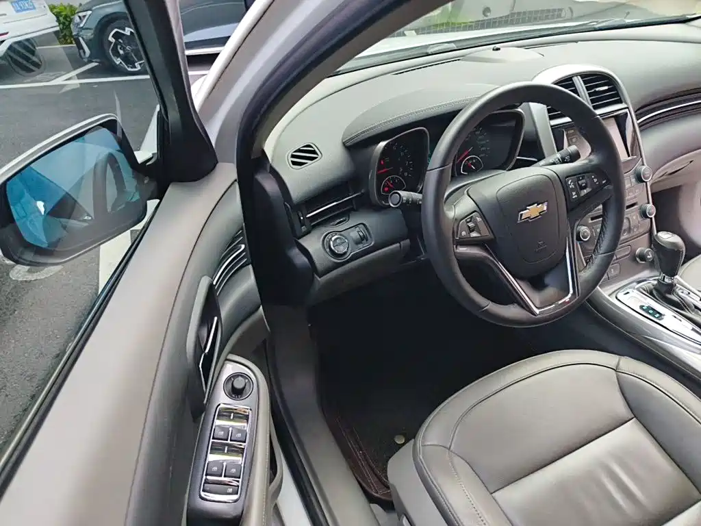 Chevrolet Malibu 2015 — фото 14