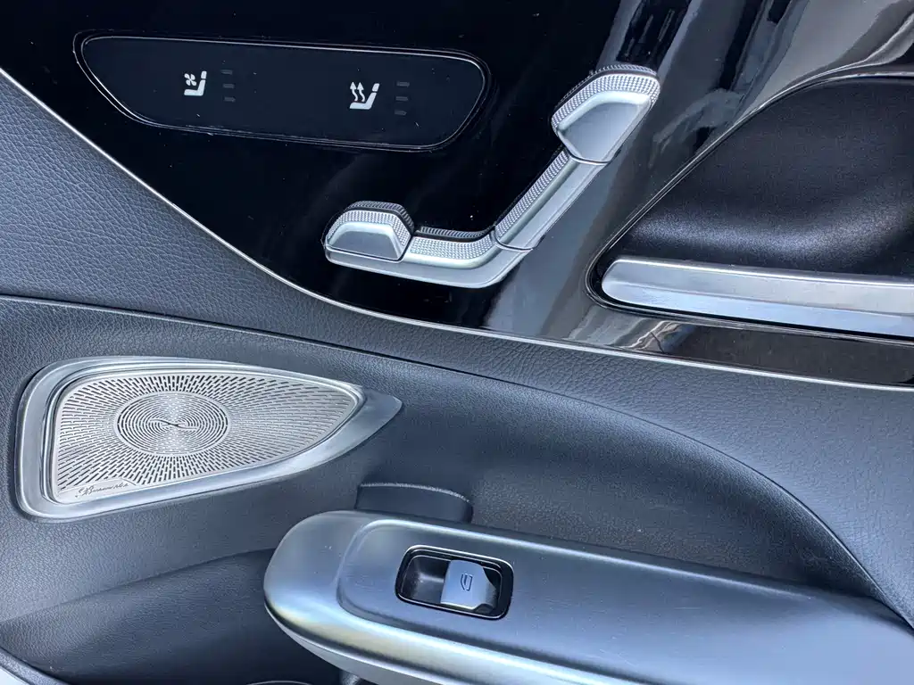 Mercedes-Benz C-Class 2022 — фото 16
