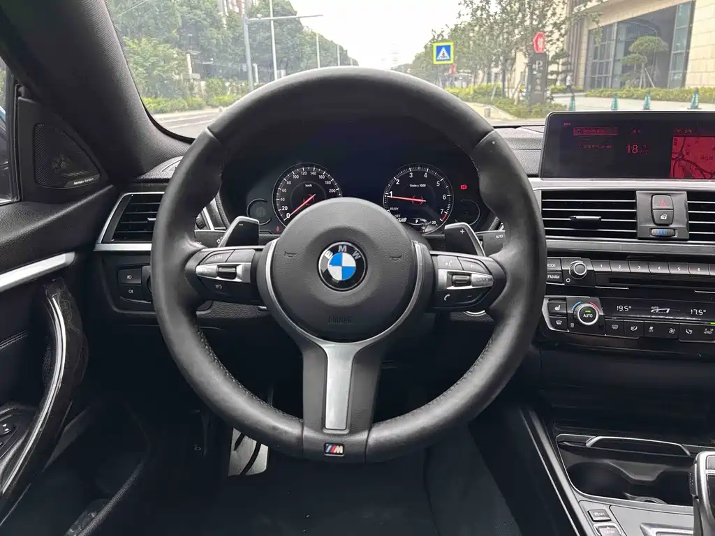 BMW 4 Series 2018 — фото 13