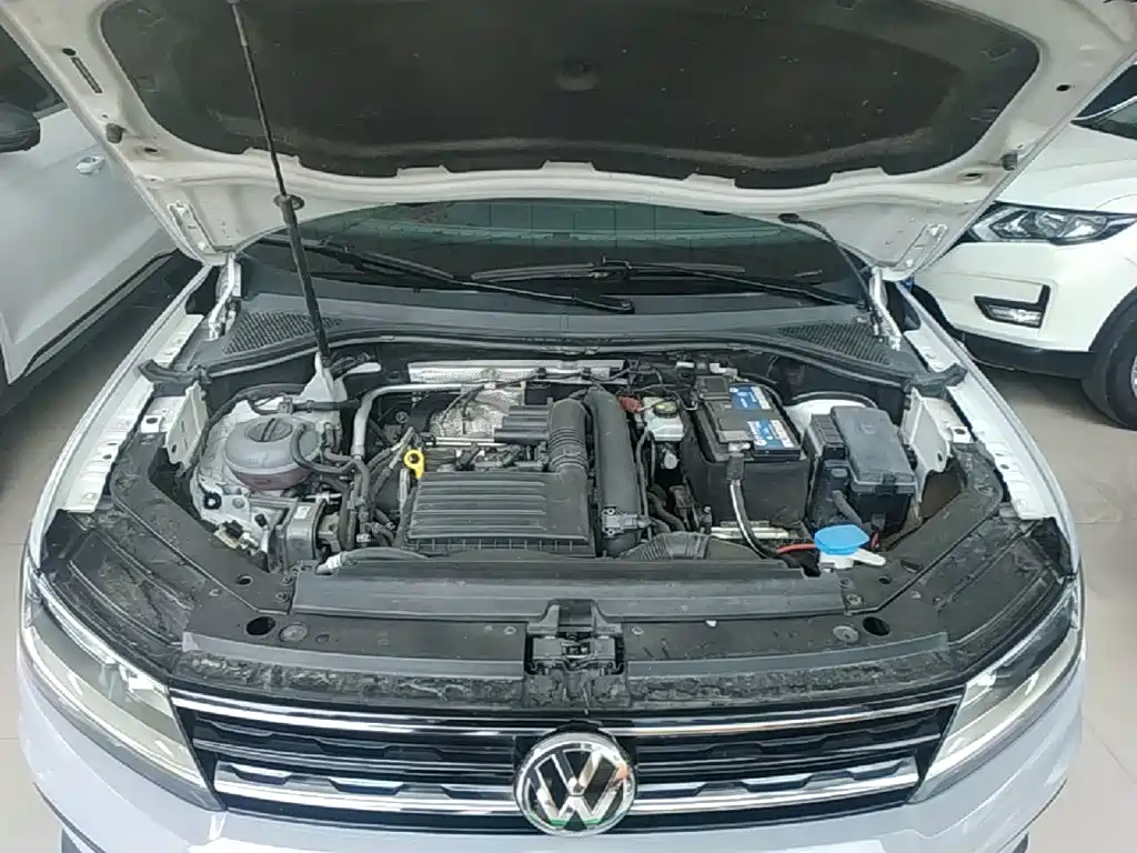 Volkswagen Tiguan 2017 — фото 20