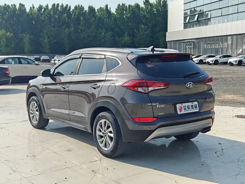 Hyundai Tucson 2016 — фото 9