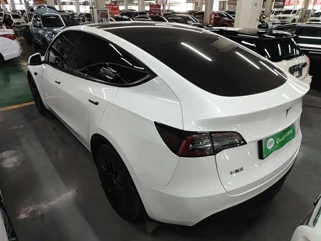Tesla Model Y 2022 — фото 5