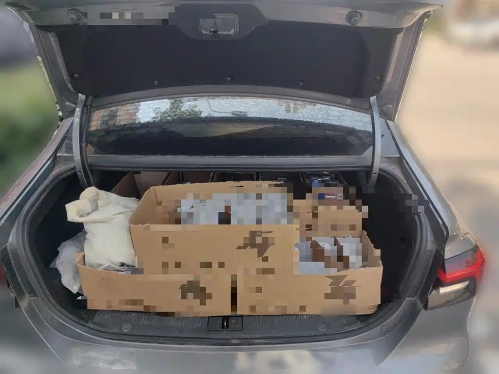 Roewe i6 MAX New Energy 2021 — фото 10