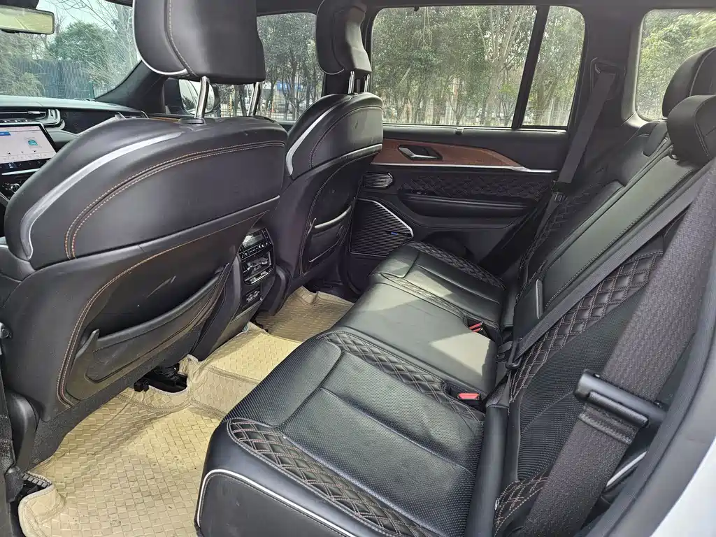 Jeep Grand Cherokee 4xe 2023 — фото 3