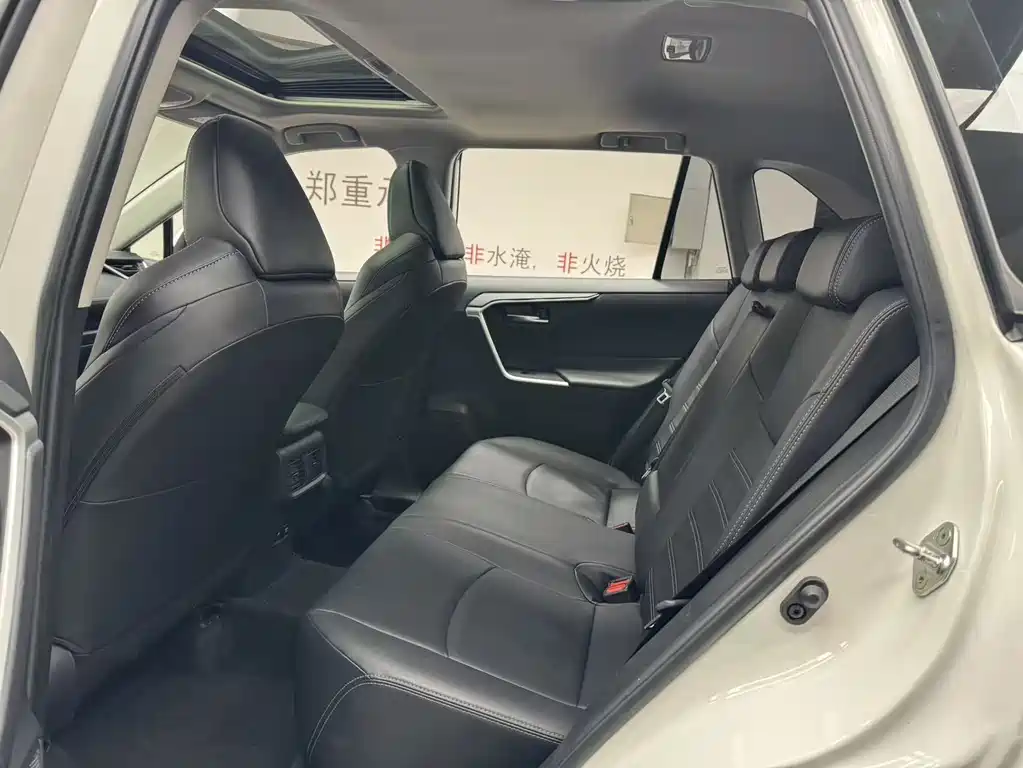 Toyota Wildlander 2021 — фото 14