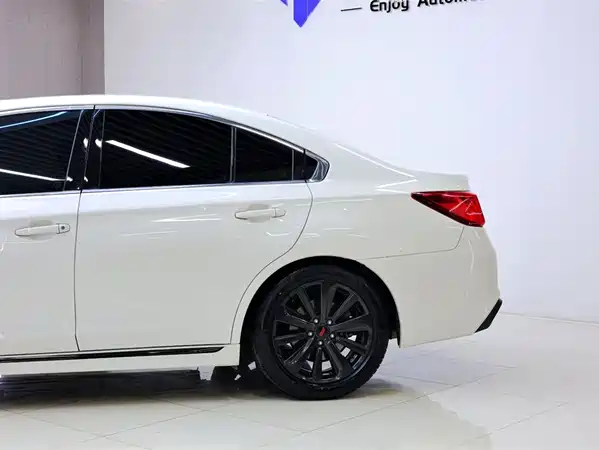 Subaru Legacy 2020