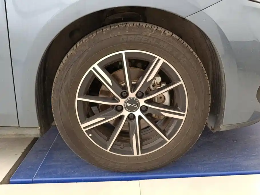 BYD Seal 06 2025