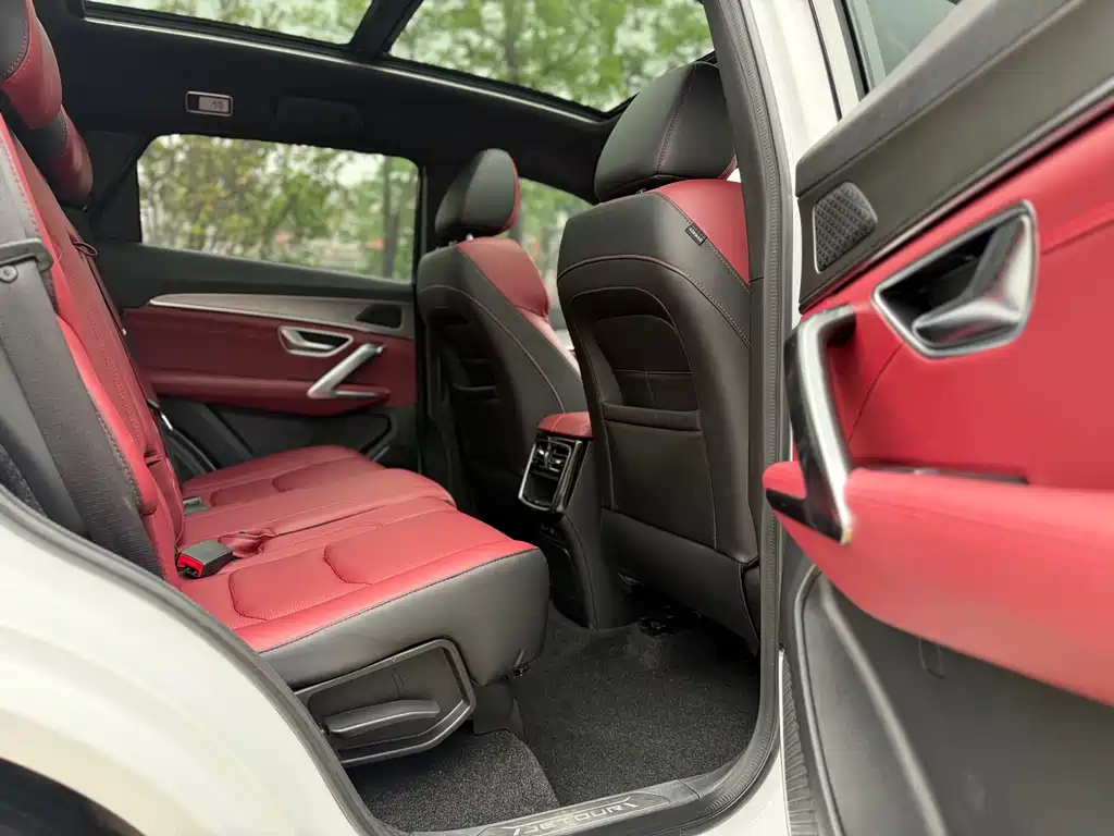 Jetour X70 PLUS 2022 — фото 10