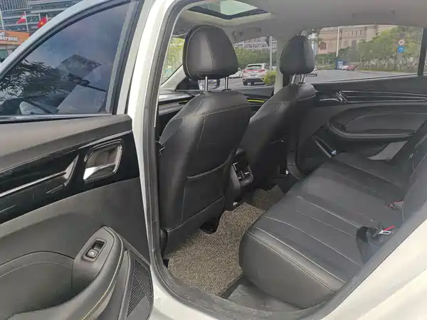 Roewe i5 2021