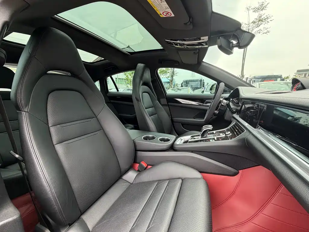Porsche Panamera 2018 — фото 17